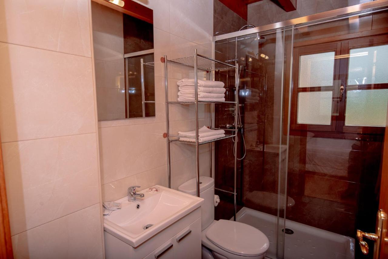 Casa Marivi Hotel Niembro Buitenkant foto